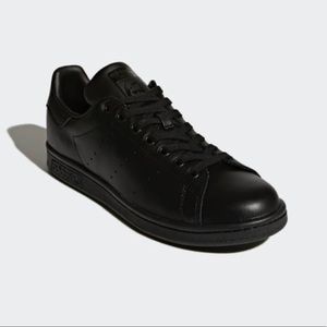 Black Stan smiths
